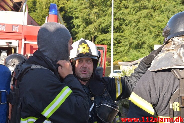 Voldsom brand i Villa. E t Jørgensens Vej i vejle. 03/07-2018. Kl. 18:00.