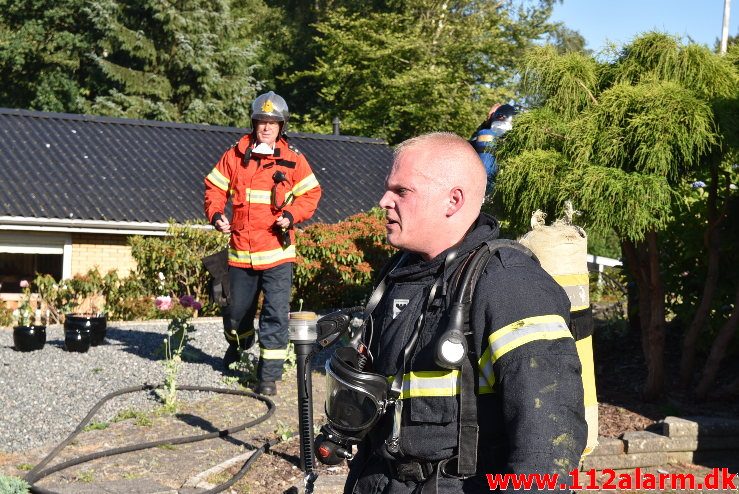 Voldsom brand i Villa. E t Jørgensens Vej i vejle. 03/07-2018. Kl. 18:00.