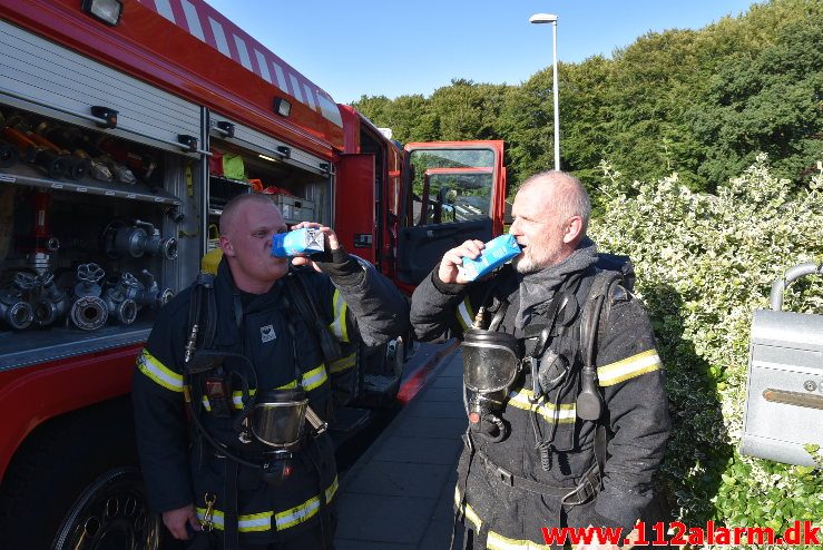 Voldsom brand i Villa. E t Jørgensens Vej i vejle. 03/07-2018. Kl. 18:00.