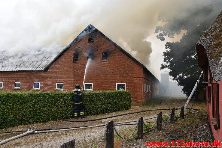 Gårdbrand. Engumvej 91 i vejle øst. 05/07-2018. Kl. 17:33.