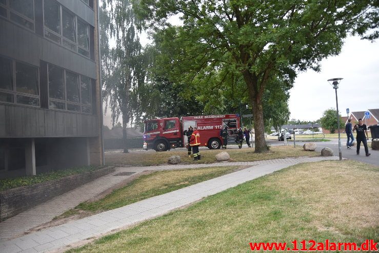 Brand i Etageejendom. Løget Center 71 i Vejle. 05/07-2018. Kl. 20:28.