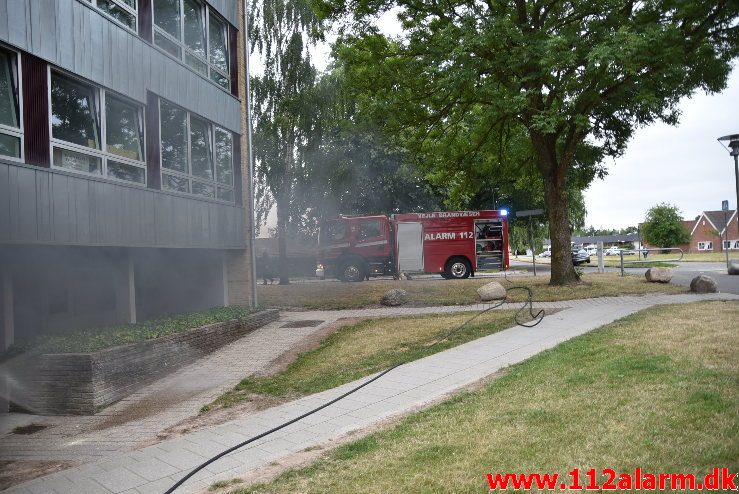 Brand i Etageejendom. Løget Center 71 i Vejle. 05/07-2018. Kl. 20:28.