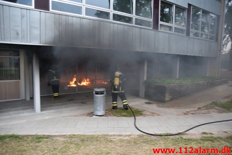 Brand i Etageejendom. Løget Center 71 i Vejle. 05/07-2018. Kl. 20:28.