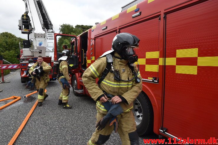 Gårdbrand. Engumvej 91 i vejle øst. 05/07-2018. Kl. 17:33.