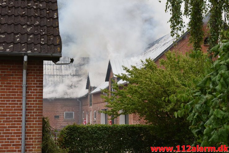 Gårdbrand. Engumvej 91 i vejle øst. 05/07-2018. Kl. 17:33.