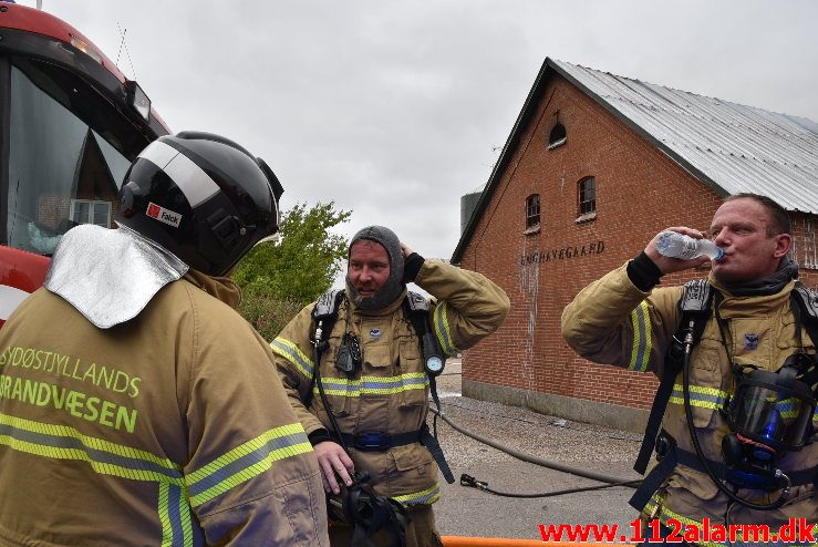 Gårdbrand. Engumvej 91 i vejle øst. 05/07-2018. Kl. 17:33.