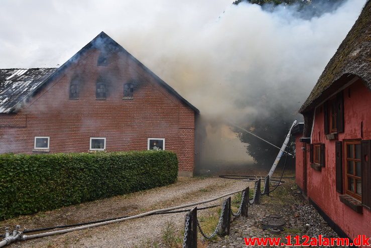 Gårdbrand. Engumvej 91 i vejle øst. 05/07-2018. Kl. 17:33.