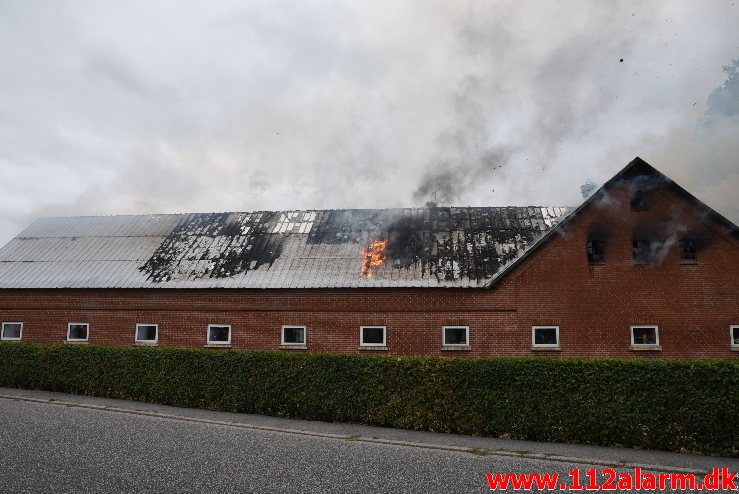 Gårdbrand. Engumvej 91 i vejle øst. 05/07-2018. Kl. 17:33.