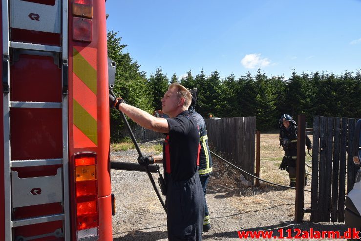 Gasledningsbrud. Horsensvej i Bredal. 23/07-2018. KL. 10:20.