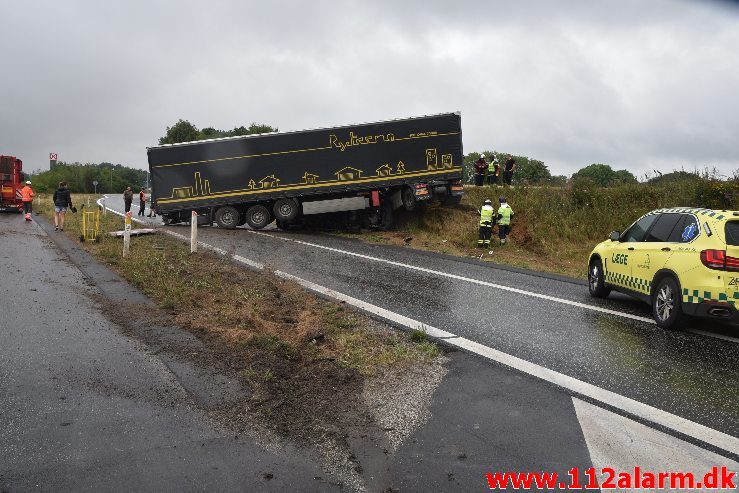 FUH med Fastklemte Lastbil. E45 ved Skærup Rast. 14/08-2018. Kl. 14:40.