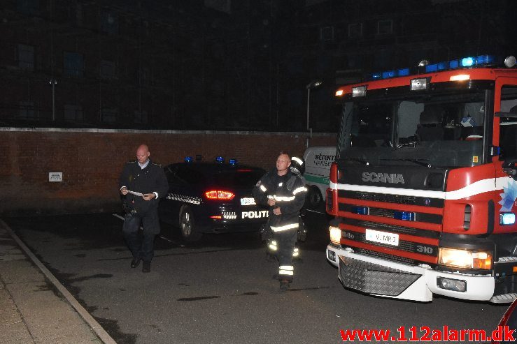 Brand i Pølsevognen. Egevang i Vejle. 19/08-2018. Kl. 02:56.