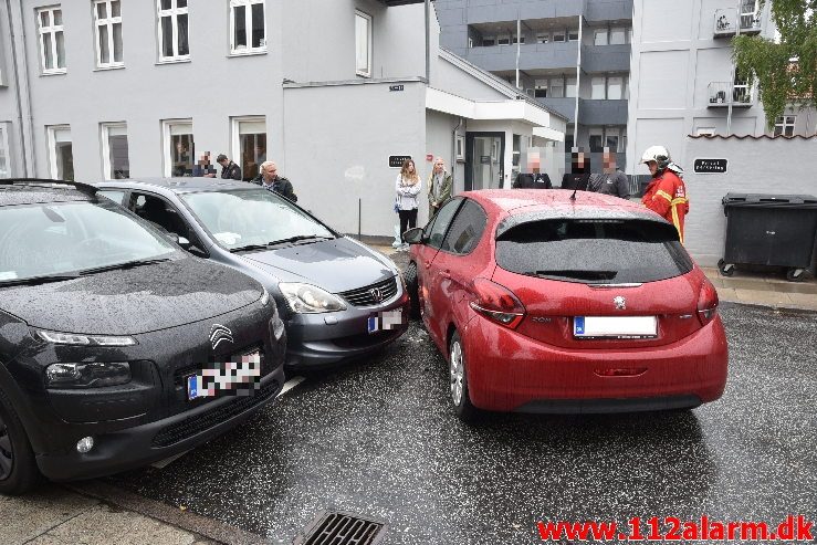 FUH med fastklemt. Staldgaardsgade i Vejle. 27/08-2018. Kl. 11:12.