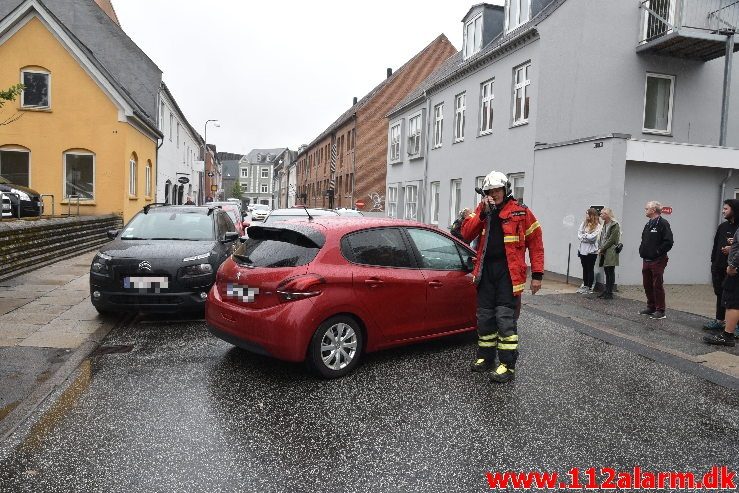 FUH med fastklemt. Staldgaardsgade i Vejle. 27/08-2018. Kl. 11:12.