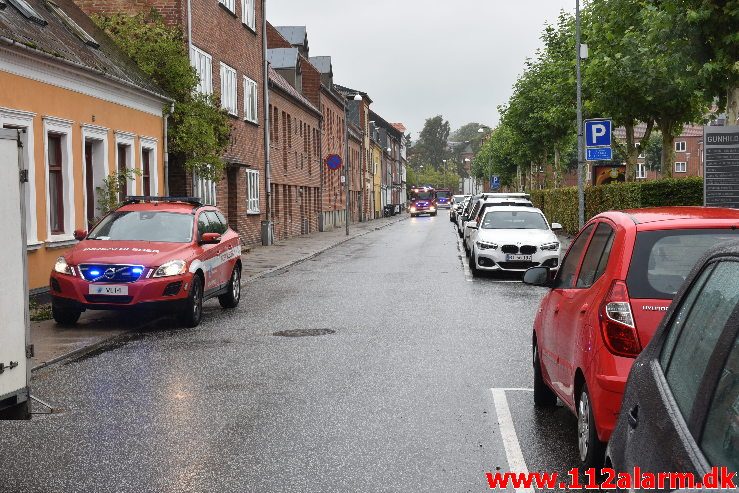 FUH med fastklemt. Staldgaardsgade i Vejle. 27/08-2018. Kl. 11:12.