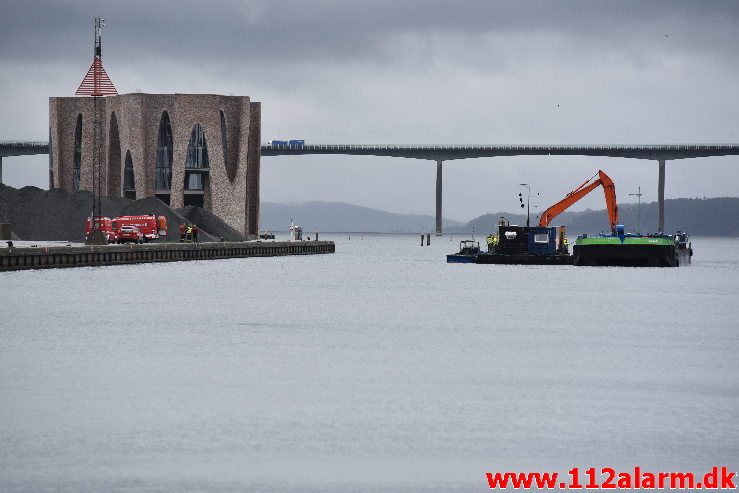 Dykker Opgave. Nordkajen på Vejle Havn. 11/09-2018. KL. 11:28.