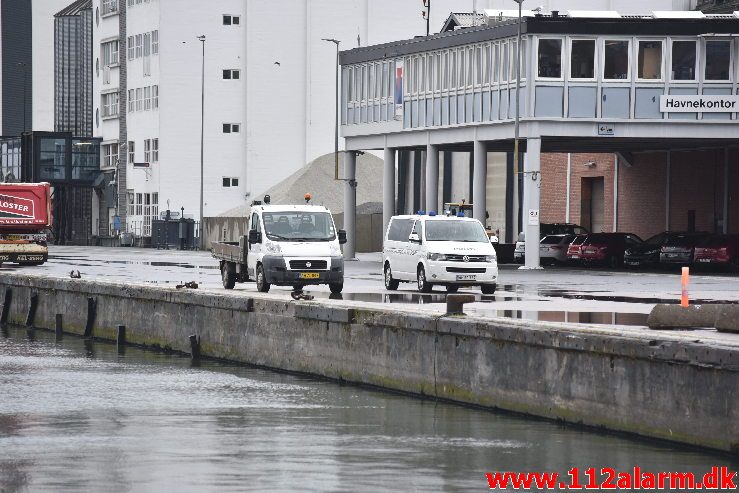 Dykker Opgave. Nordkajen på Vejle Havn. 11/09-2018. KL. 11:28.