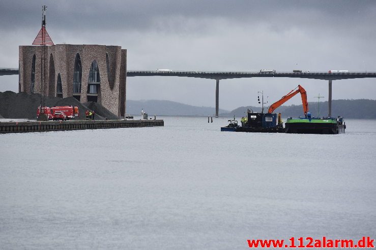 Dykker Opgave. Nordkajen på Vejle Havn. 11/09-2018. KL. 11:28.