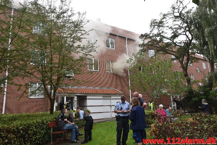 Brand Etageejendom. Kalkbrænderivej 8 i Vejle. 17/09-2018. Kl. 14:42.