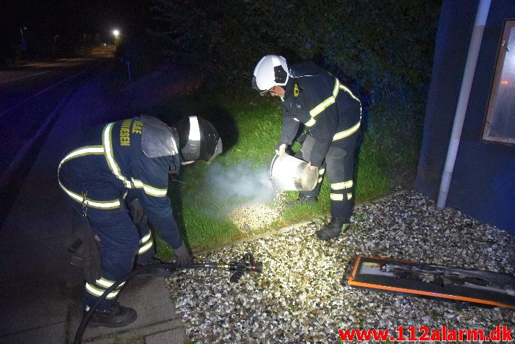 Brand i Villa. Koldingvej i Højen. 09/10-2018. Kl. 23:30.