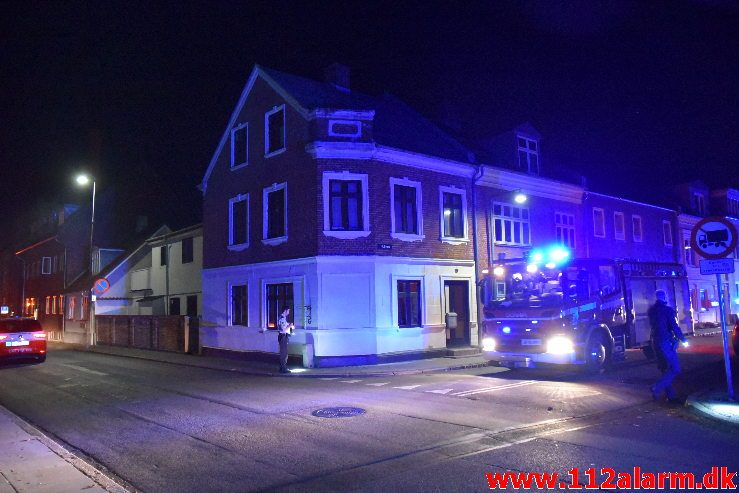 Brand i Villa. Holmen i Vejle. 13/10-2018. Kl. 00:44.