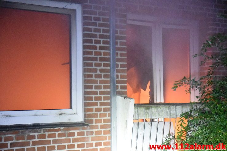 Brand i en Etageejendom. Ribe Landevej 13 i Vejle. 30/10-2018. KL. 05:16.