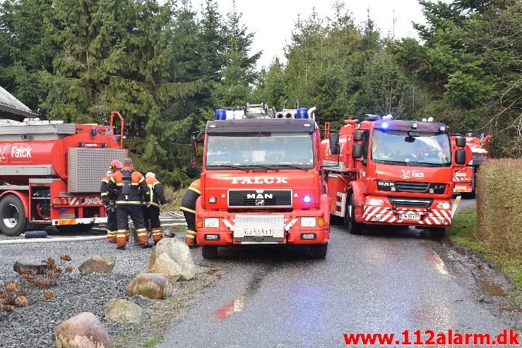 Gårdbrand. Grydedalvej ved Førstballe. 04/12-2018. Kl. 12:44.