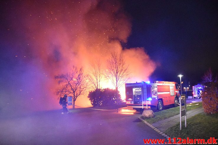 Brand i Villa. Hindbærhaven i Vejle ø. 31/12-2018. KL. 20:49.