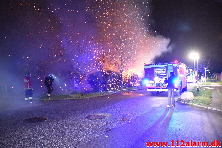 Brand i Villa. Hindbærhaven i Vejle ø. 31/12-2018. KL. 20:49.