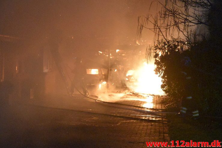 Brand i Villa. Hindbærhaven i Vejle ø. 31/12-2018. KL. 20:49.