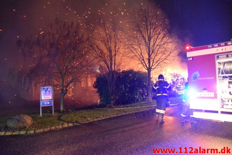 Brand i Villa. Hindbærhaven i Vejle ø. 31/12-2018. KL. 20:49.