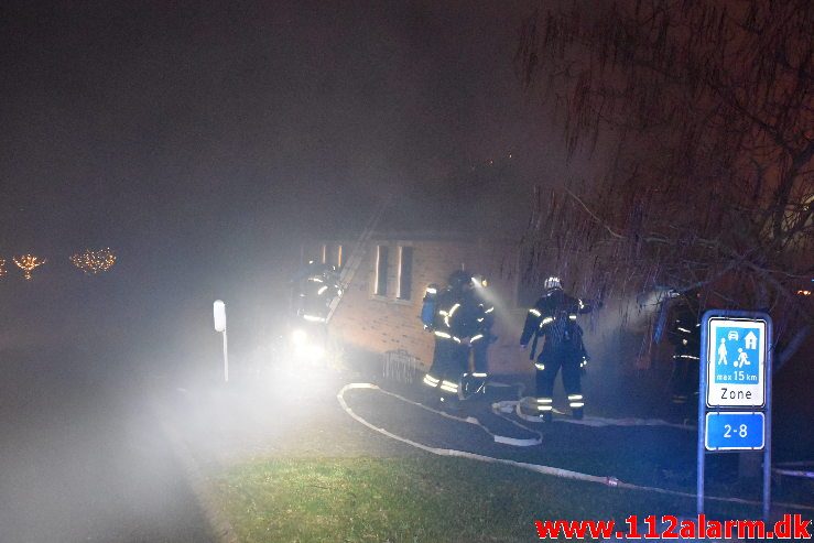 Brand i Villa. Hindbærhaven i Vejle ø. 31/12-2018. KL. 20:49.