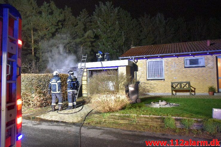 Brand i villa. Marie Grubbes Vej i Vejle. 01/01-2019. Kl. 00:36.