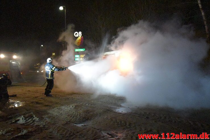 Containerbrand. Koldingvej i Vejle. 01/01-2019. KL. 01:49.