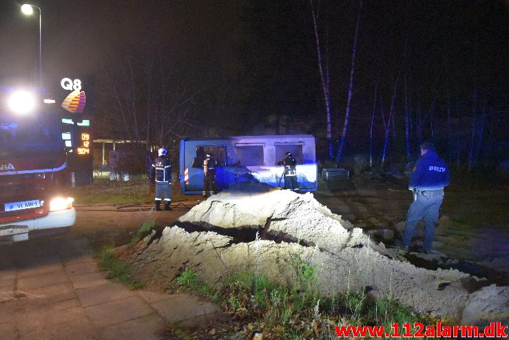 Containerbrand. Koldingvej i Vejle. 01/01-2019. KL. 01:49.