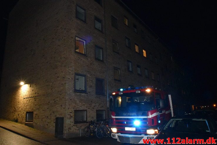 Brand i Etageejendom. Damhaven i Vejle. 08/01-2019. Kl. 20:02.