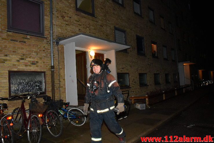 Brand i Etageejendom. Damhaven i Vejle. 08/01-2019. Kl. 20:02.