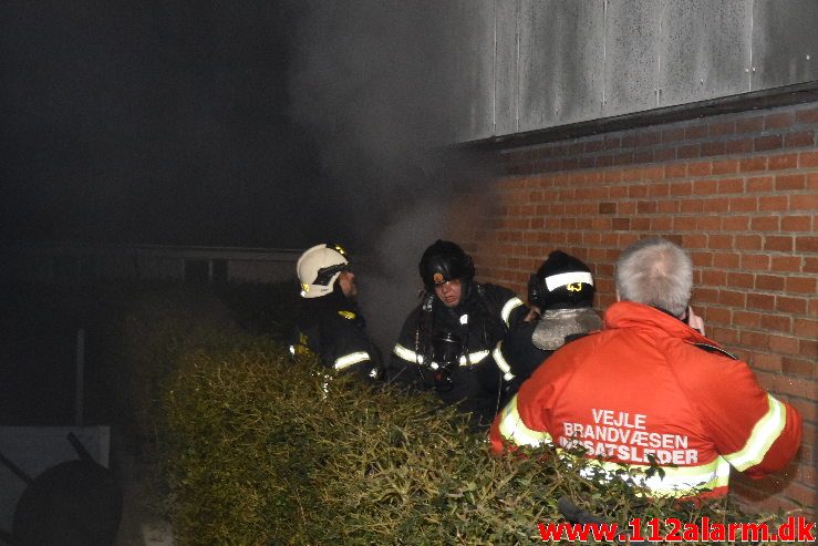 Brand i Villa. Løget Høj i Vejle. 19/01-2019. KL. 20:40.