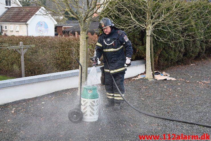 Brand i Villa. Ibæk Strandvej i Vejle. 25/01-2019. Kl. 09:21.