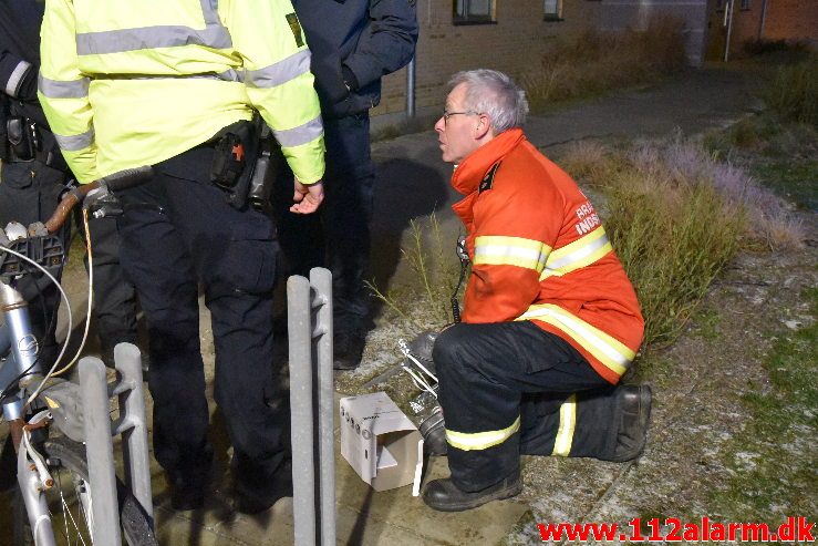 Brand i Etageejendom. Løget Høj 8 i Løget. 29/01-2019. Kl. 00:49.