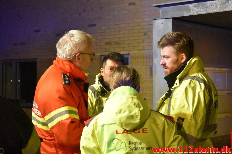 Brand i Etageejendom. Løget Høj 8 i Løget. 29/01-2019. Kl. 00:49.