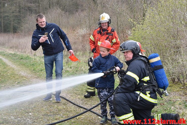 Skovbrand . Højgårdsvej ved Fløjstrup. 14/04-2019. Kl. 17:00.