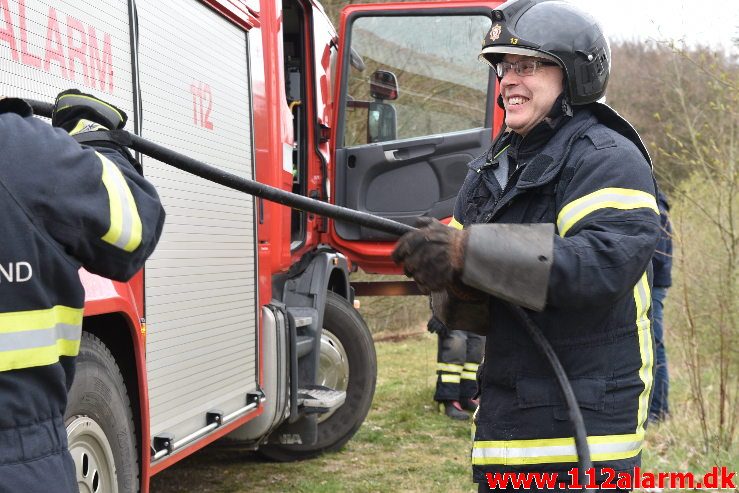 Skovbrand . Højgårdsvej ved Fløjstrup. 14/04-2019. Kl. 17:00.