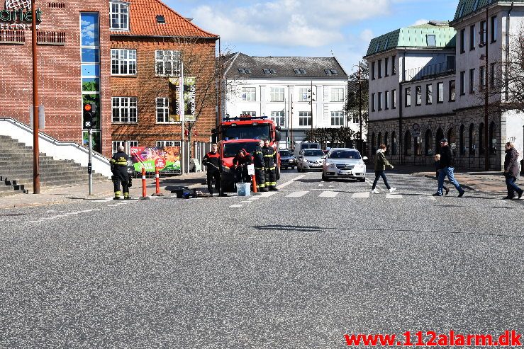 Øvelse i Åen. Dæmningen i Vejle. 16/04-2019. Kl. 9:30.