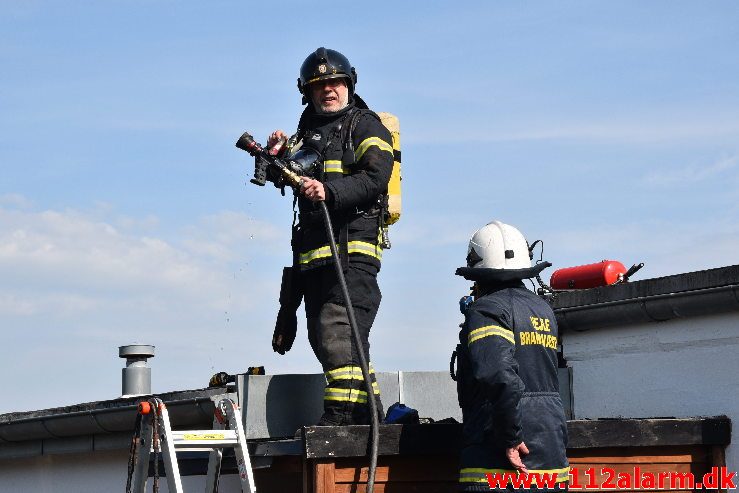 Mindre bygningsbrand. Højbovej i Vejle. 30/04-2019. Kl. 16:02.