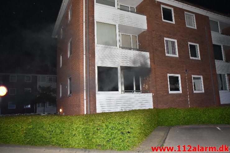 Brand i Etageejendom. Pilevænget i Vejle. 13/05-2019. KL. 02:07.