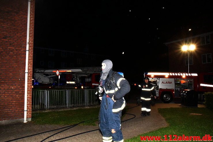 Brand i Etageejendom. Pilevænget i Vejle. 13/05-2019. KL. 02:07.