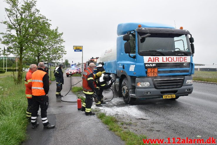 Brand i Lastbil. Horsensvej i Vejle. 31/05-2019. KL. 07:43.