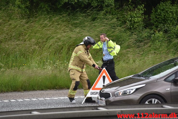 Bilbrand. Motorvejen E45 mellem Hedensted og Vejle. 08/06-2019. Kl. 11:55.