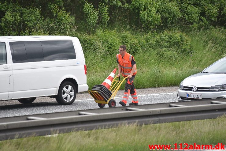 Bilbrand. Motorvejen E45 mellem Hedensted og Vejle. 08/06-2019. Kl. 11:55.