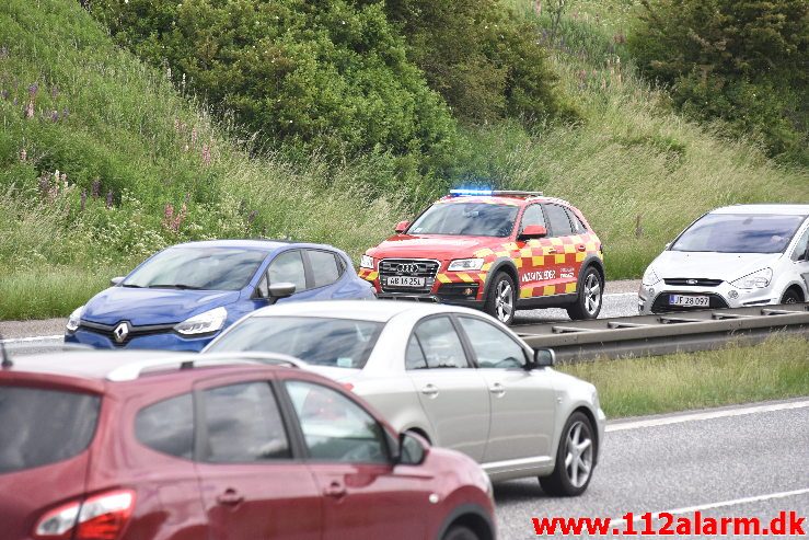 Bilbrand. Motorvejen E45 mellem Hedensted og Vejle. 08/06-2019. Kl. 11:55.